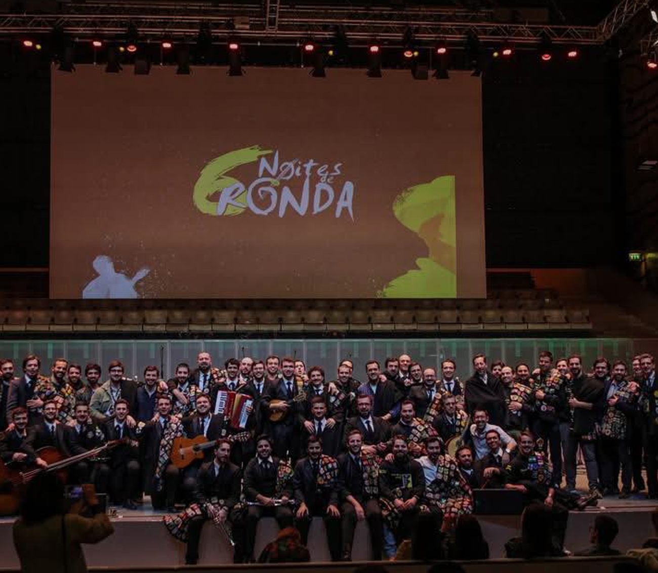 Tuna de Medicina do Porto logo